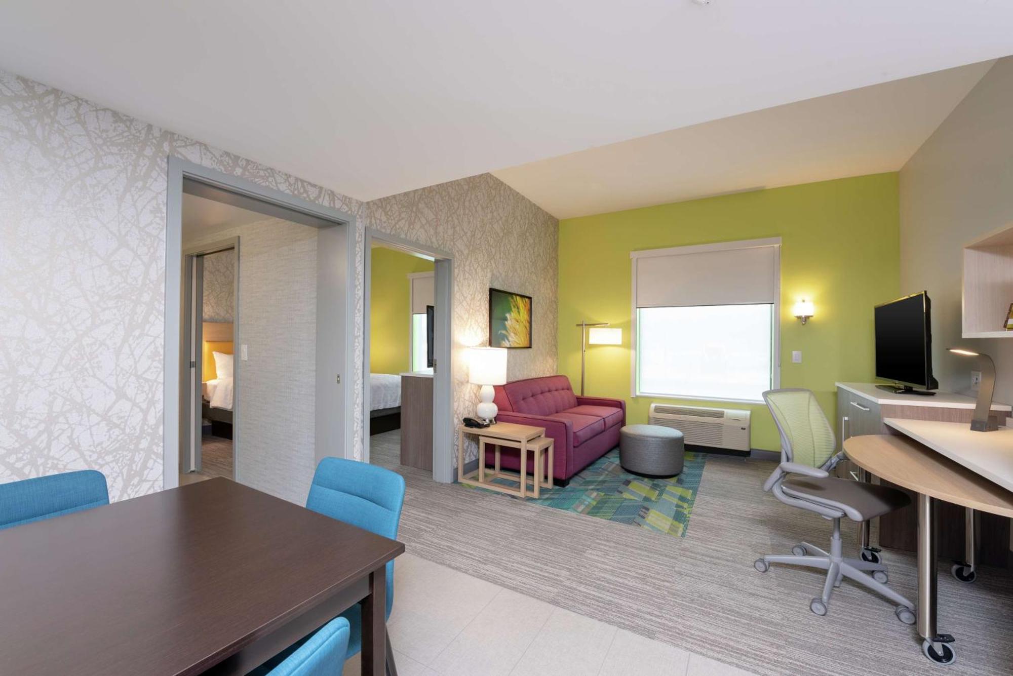 Home2 Suites By Hilton Indianapolis Airport Exterior photo